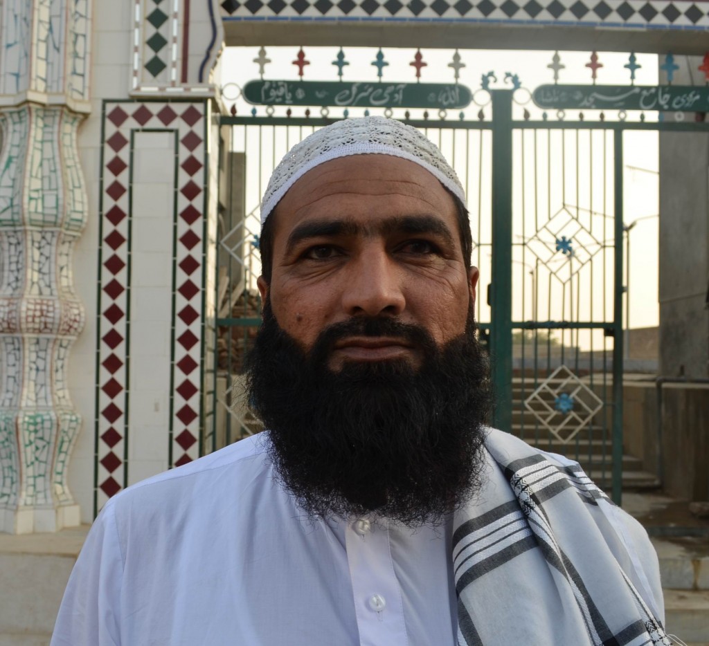 Habib ur Rehman-Adhi Sargal
